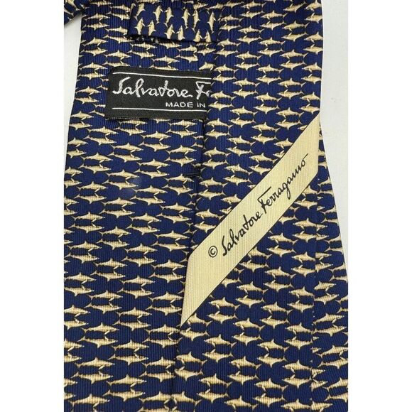 Salvatore Ferragamo Harbour Fish Shark Geometric Blue Necktie Made in Italy - Picture 5 of 6